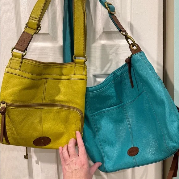 Yellow and Blue FOSSIL pebbleleather Women's Shoulder/Crossbody Bags (set of 2) - Picture 2 of 16